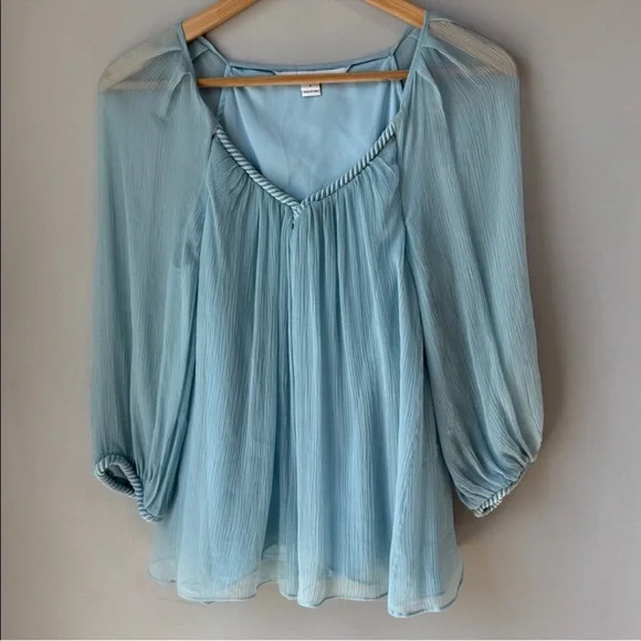 Diane Von Furstenberg FENOBE Silk Chiffon Blouse - Picture 2 of 8